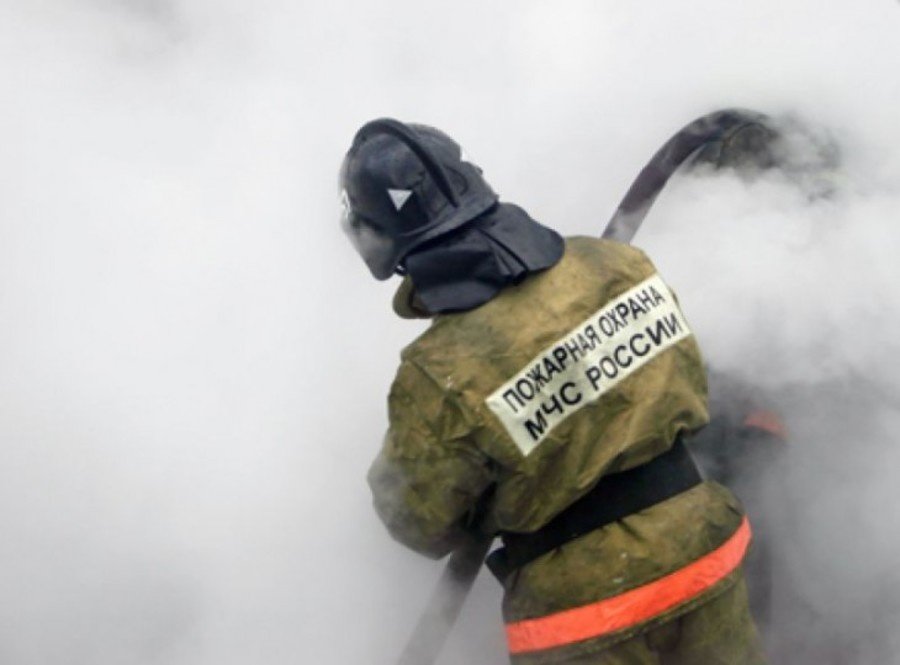 Пожарно-спасательные подразделения ликвидировали пожар в г. Беломорске.