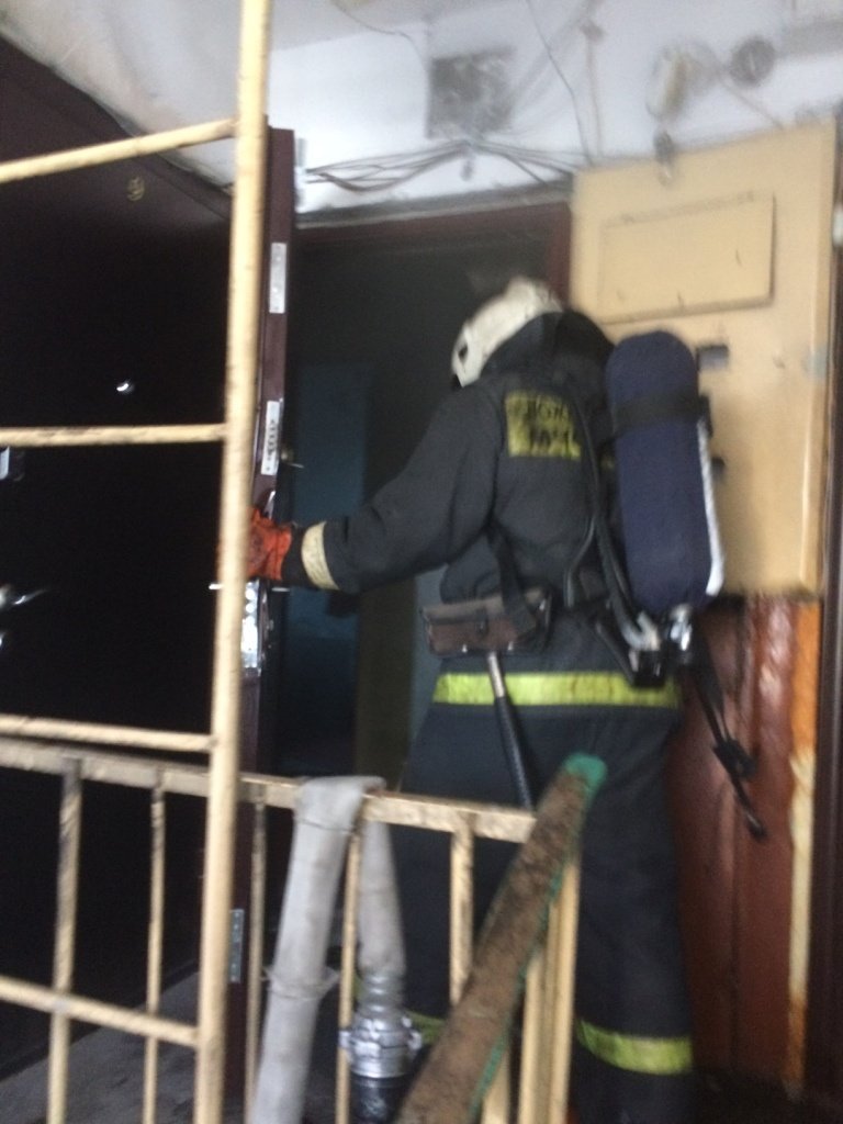 Пожарно-спасательные подразделения ликвидировали пожар в Беломорском районе.