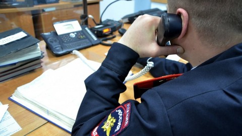 В Беломорске полицейские установили курьера, который работал на телефонных мошенников